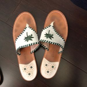 White with Hunter Green Palm Trees